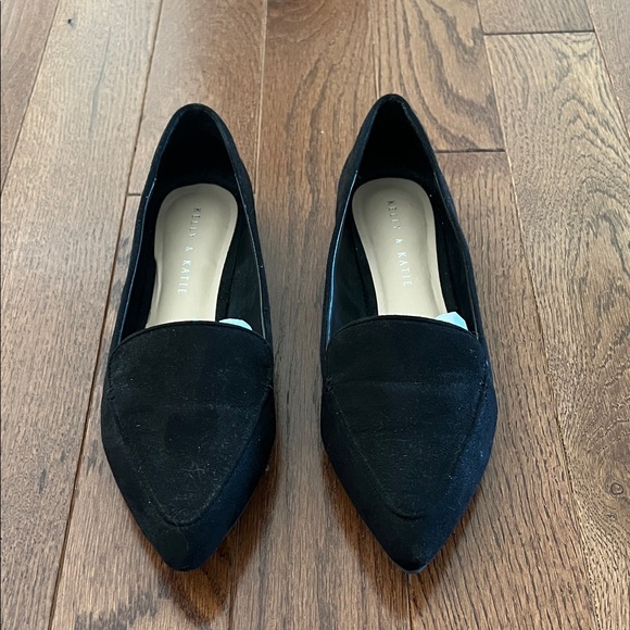 Kelly & Katie Classic Black Pointed Toe Loafers, size 8.5 - Picture 3 of 9